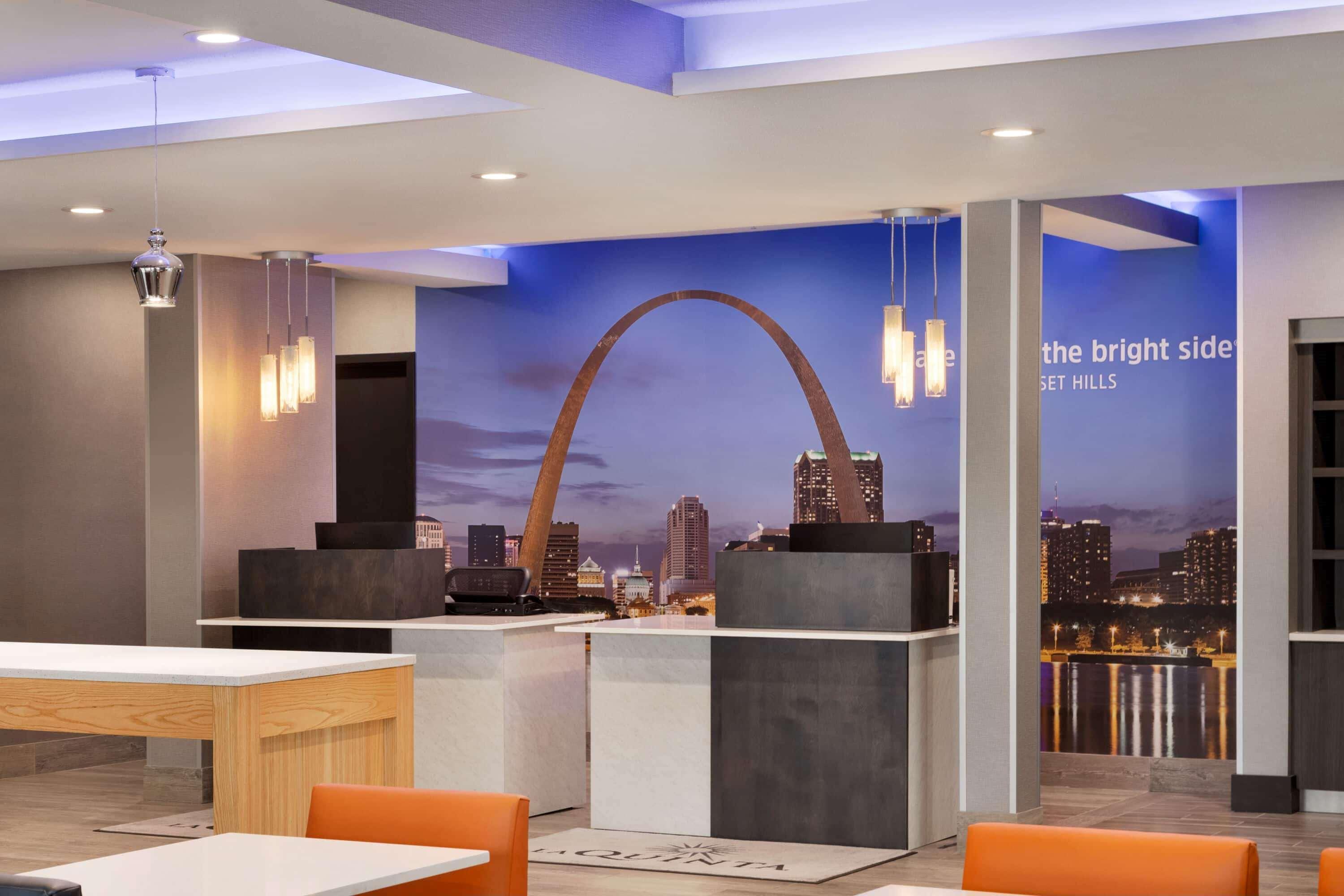 La Quinta Inn & Suites By Wyndham St Louis Route 66 Windsor Springs Eksteriør bilde