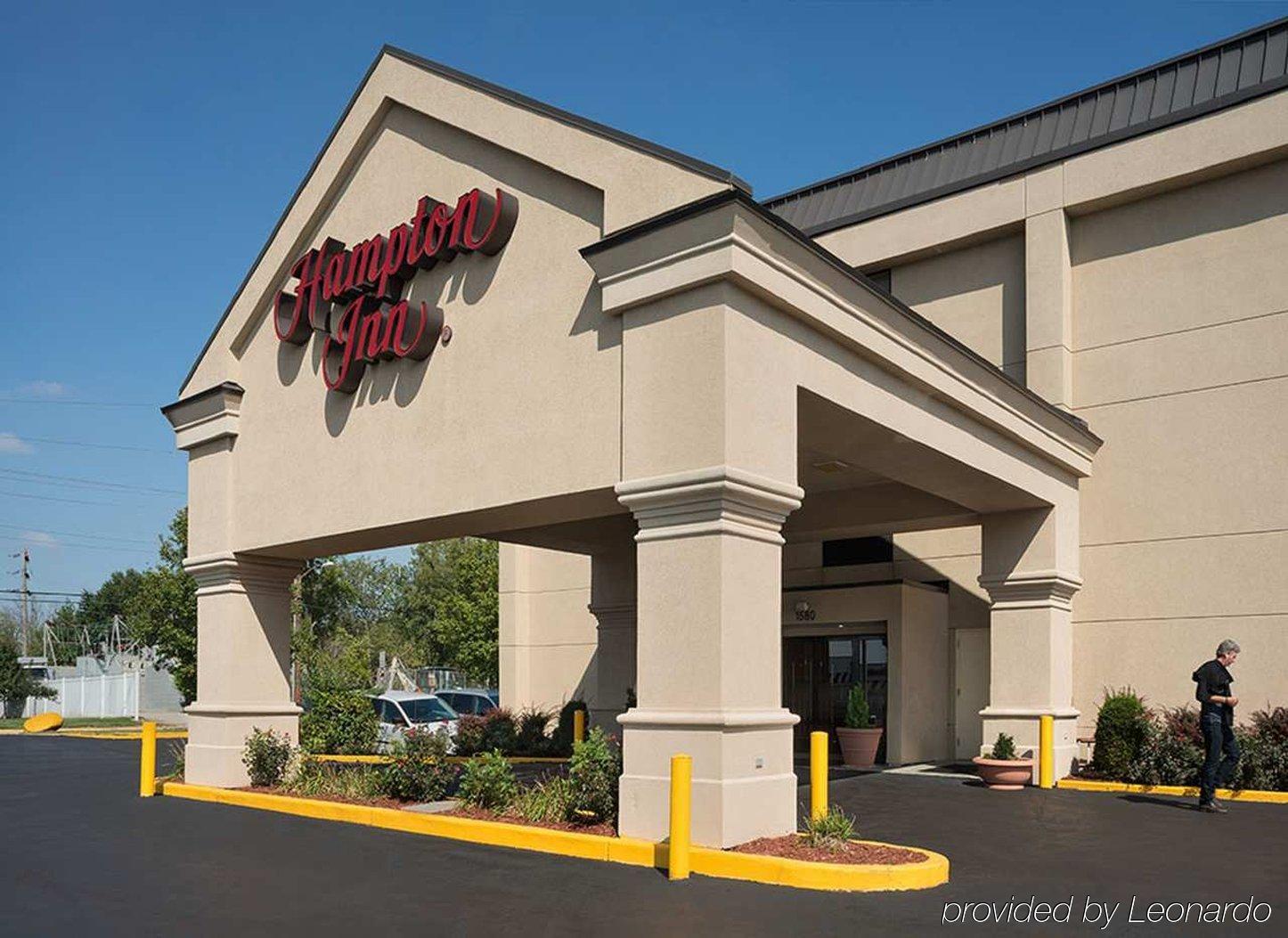 La Quinta Inn & Suites By Wyndham St Louis Route 66 Windsor Springs Eksteriør bilde